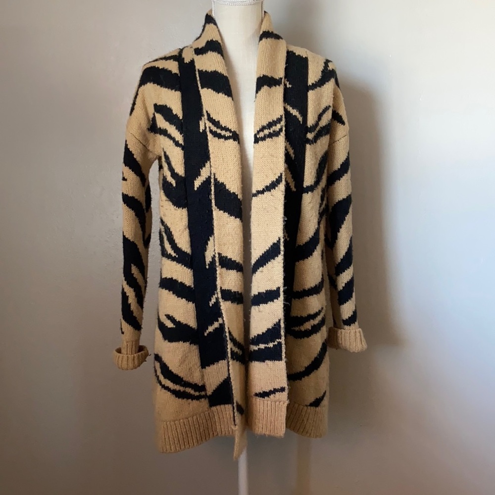 Long cardigan sweater